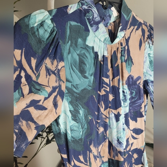 Closet London Floral Ruffle Hem Dress Size 6 - Picture 2 of 7